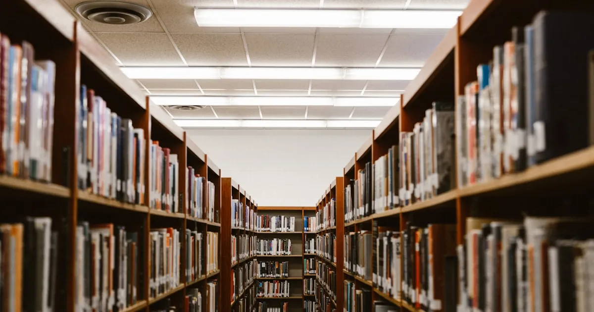 Kuliah Informatika vs Bootcamp Coding: Mana Worth It?